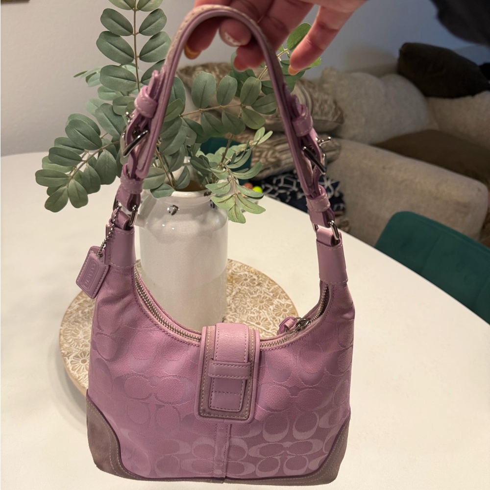 Coach Light Pink Signature Jacquard Hobo Bag - Picture 9 of 13